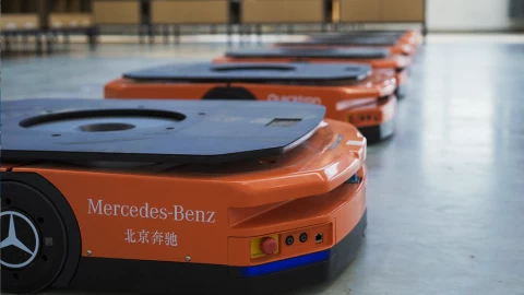 快仓 X 梅赛德斯-奔驰