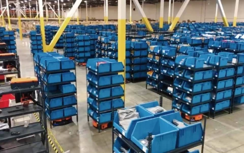 快仓 X 菜鸟 X  递四方（Cainiao × 4PX）